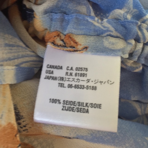 Sheer Silk Escada Button Down size 38 or M - Picture 7 of 7